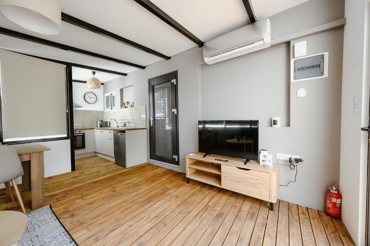 Lb Luxury Apartments Volos Eksteriør billede