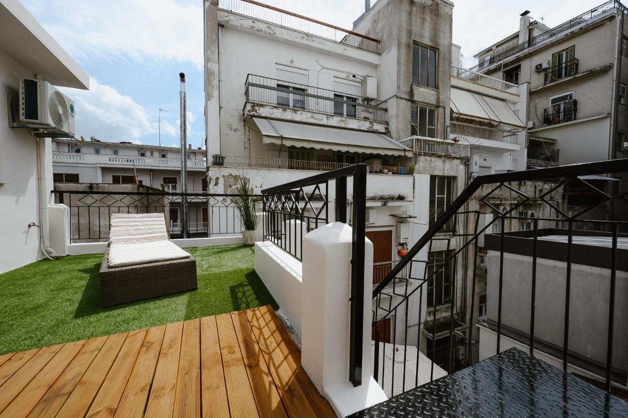 Lb Luxury Apartments Volos Eksteriør billede