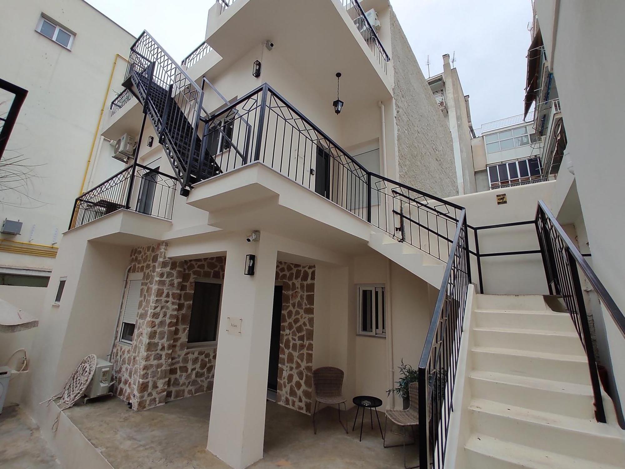 Lb Luxury Apartments Volos Eksteriør billede