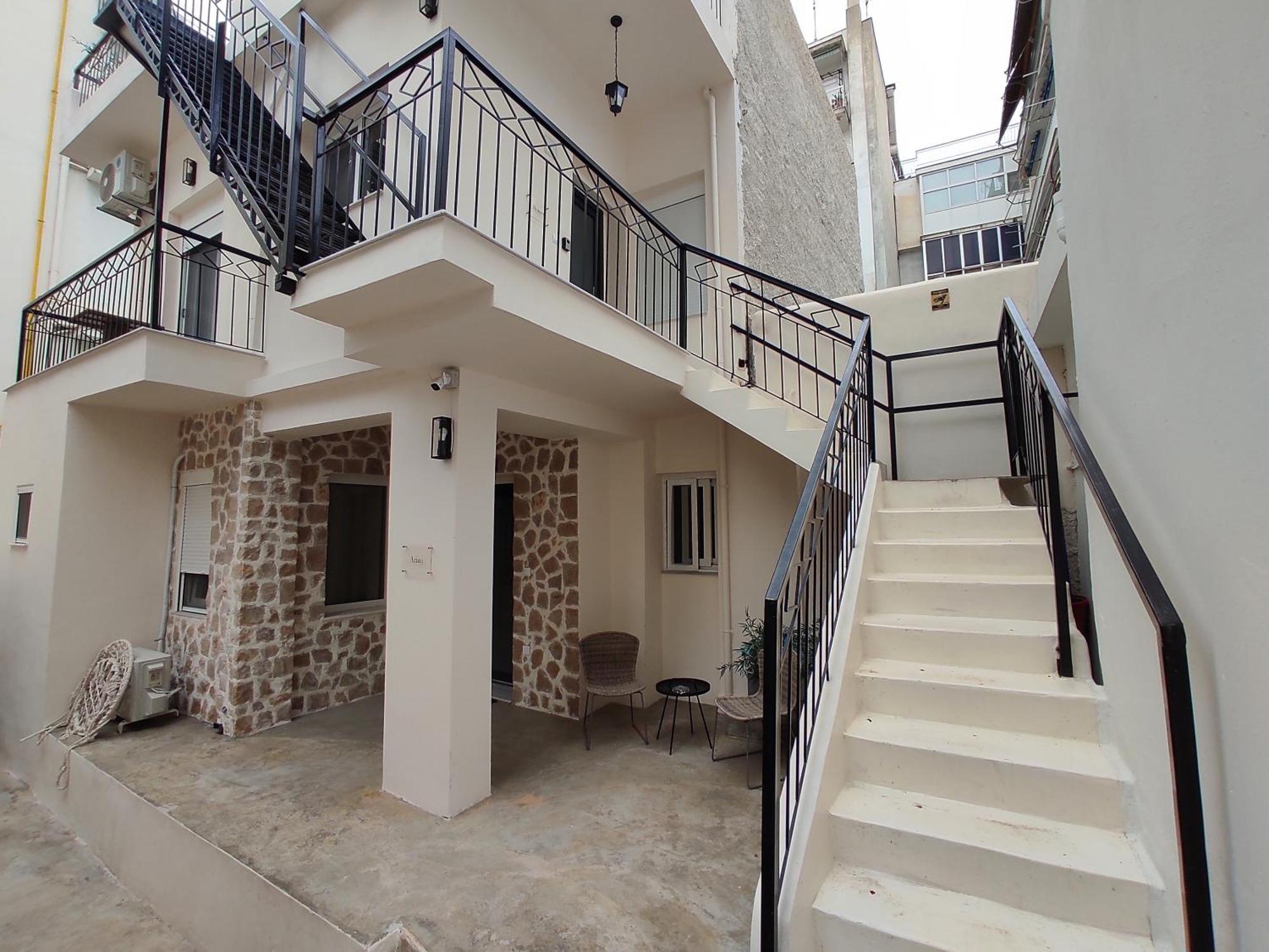 Lb Luxury Apartments Volos Eksteriør billede